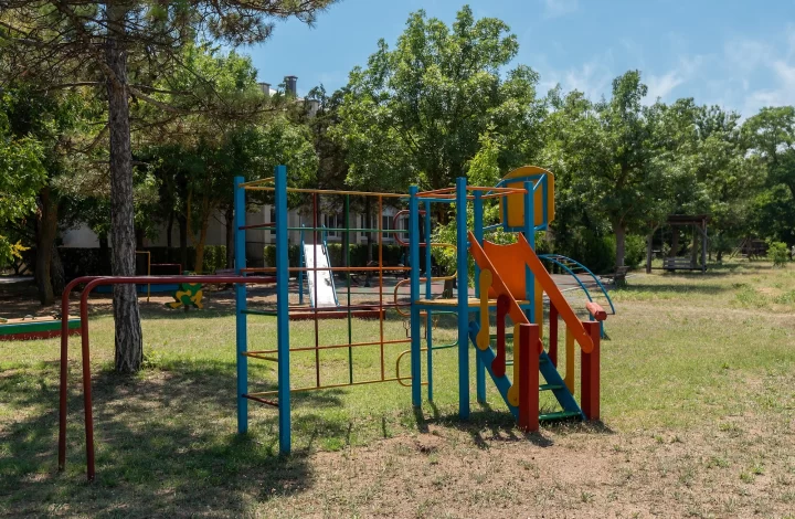 Детская площадка - санаторий «Прибой»